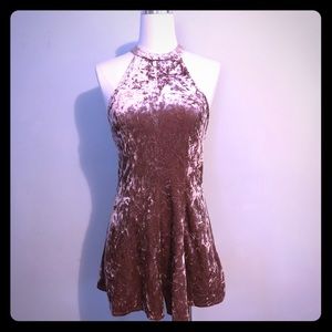 Dusty Rose romper sz M💕